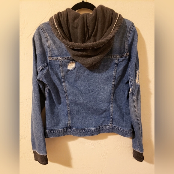 Hollister women's hooded distressed jean jacket. Size L. - Picture 2 of 8